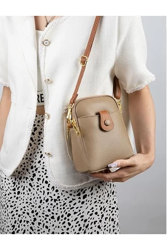 Geantă Crossbody Mini Bonluo Cafenie Din Piele Naturală Dimensiune (20*14*8cm)