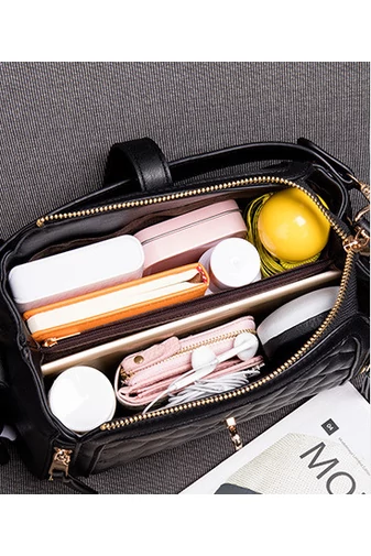Geantă Elegantă Neagră Cu Compartimente Spațioase Și Accente Aurii Imitație De Piele Dimensiune (19*25*12cm) Accesoriu Inclus